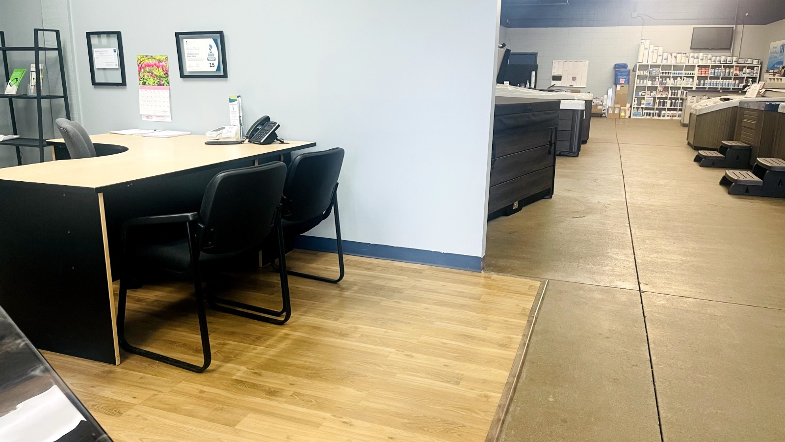 Customer consultation desk beside the showroom floor